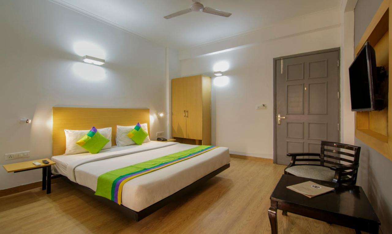 Treebo Noida Express Hotel Екстериор снимка