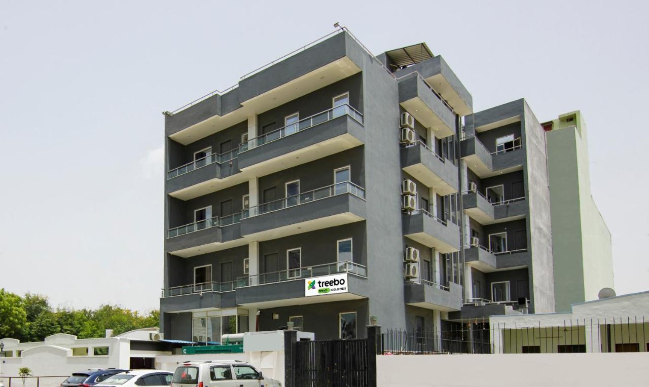Treebo Noida Express Hotel Екстериор снимка