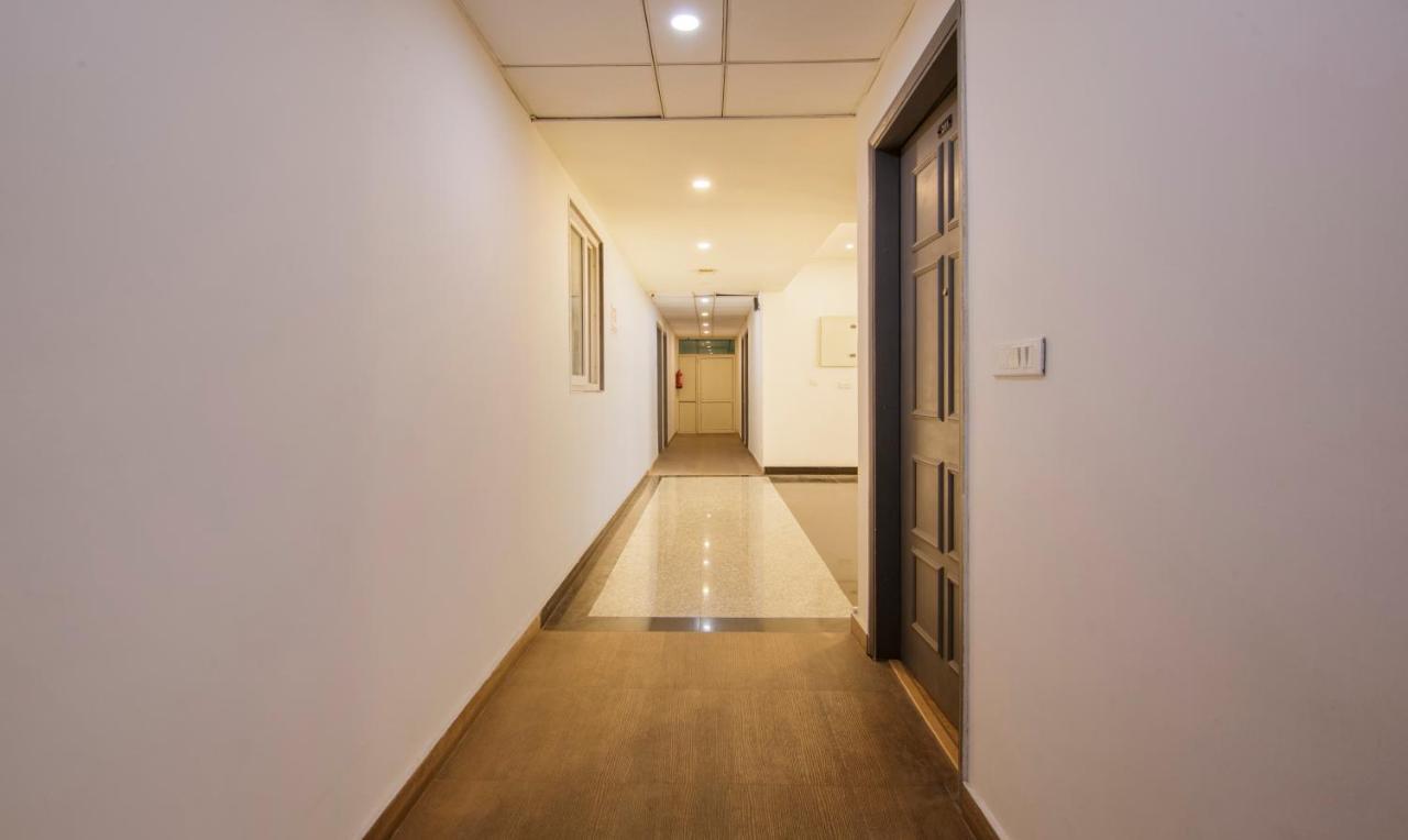 Treebo Noida Express Hotel Екстериор снимка