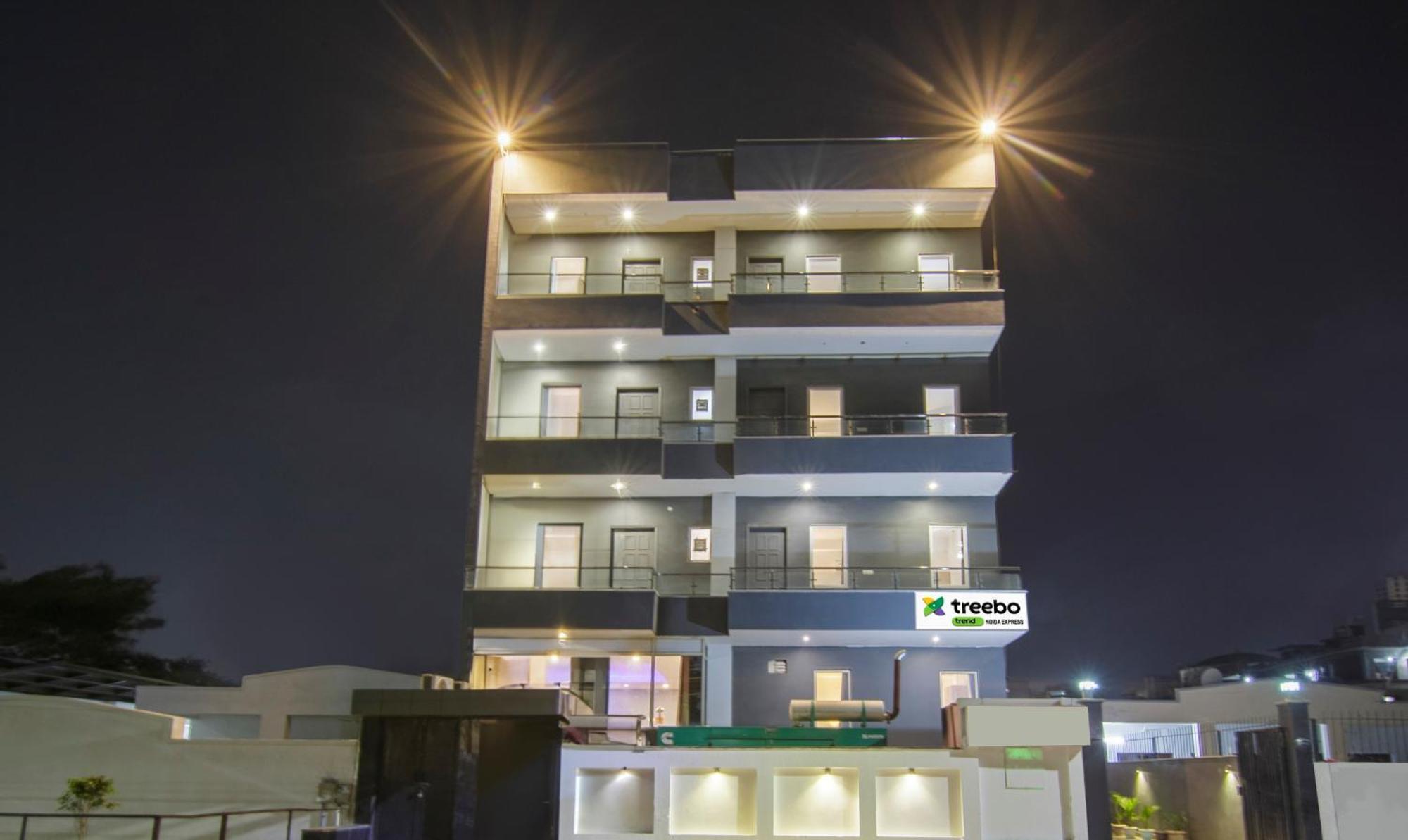Treebo Noida Express Hotel Екстериор снимка
