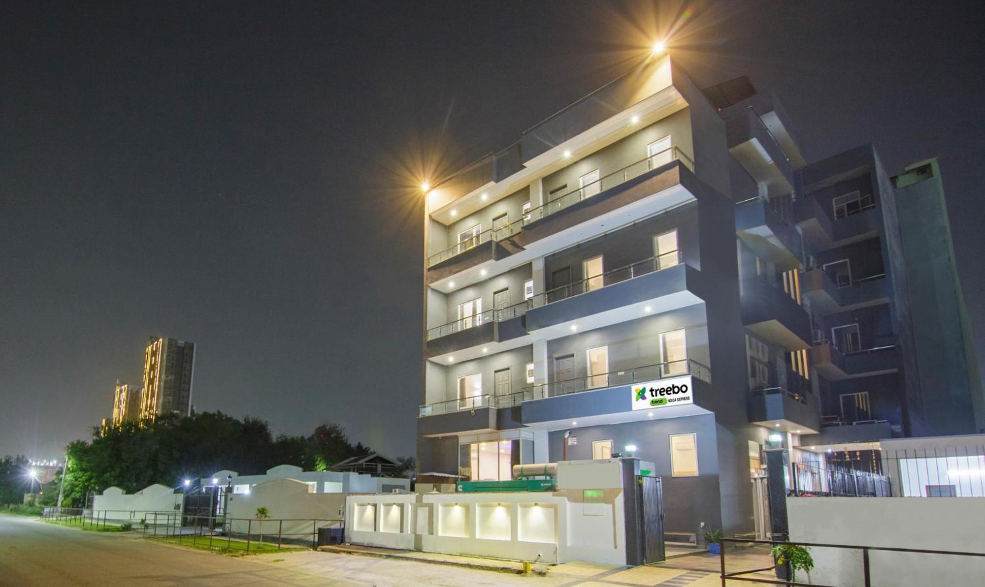 Treebo Noida Express Hotel Екстериор снимка